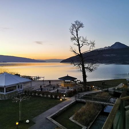 Lac Annecy plage privée, Duplex Baie des voiles Duingt Exterior foto