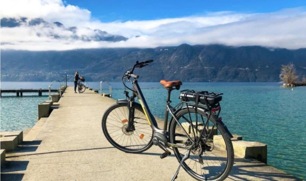 Lac Annecy plage privée, Duplex Baie des voiles Duingt Exterior foto